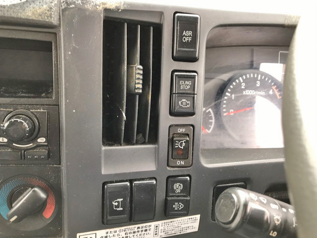 いすゞエルフアルミバン小型（2t・3t）[写真34]