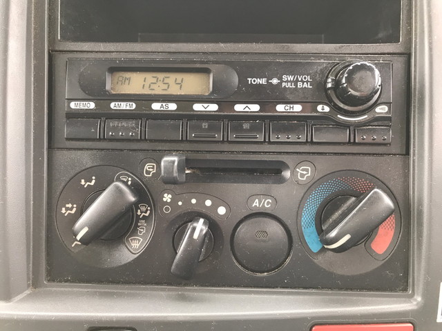 いすゞエルフアルミバン小型（2t・3t）[写真36]