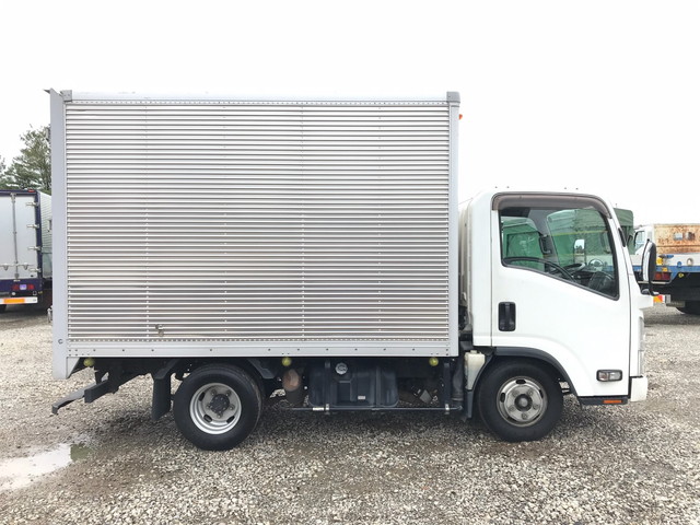 いすゞエルフアルミバン小型（2t・3t）[写真07]