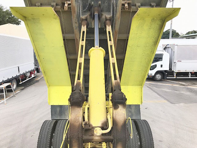 日野プロフィアダンプ大型（10t）[写真14]