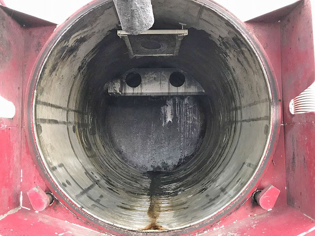 いすゞフォワード汚泥吸引車中型（4t）[写真13]