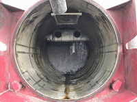 いすゞフォワード汚泥吸引車中型（4t）[写真13]