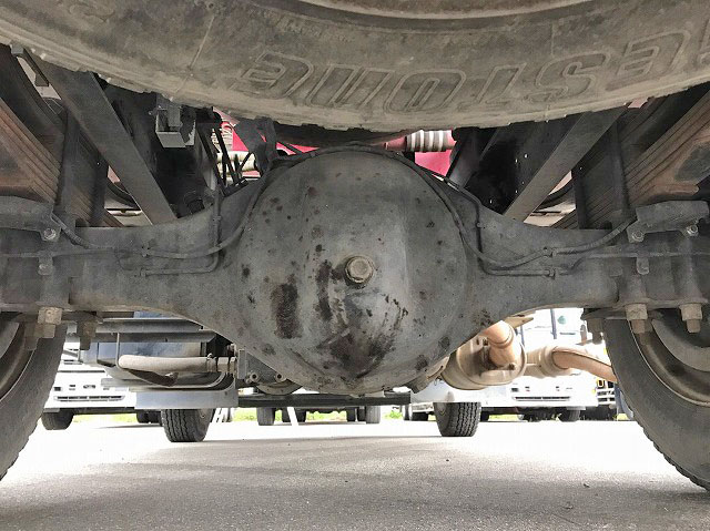 いすゞフォワード汚泥吸引車中型（4t）[写真29]