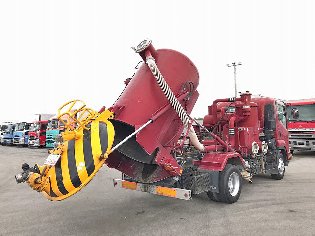 いすゞフォワード汚泥吸引車中型（4t）[写真03]