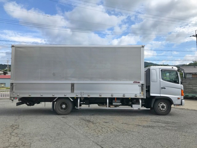 日野レンジャーアルミウイング中型（4t）[写真06]