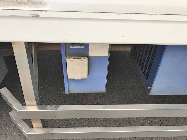 日野デュトロ冷凍車（冷蔵車）小型（2t・3t）[写真18]