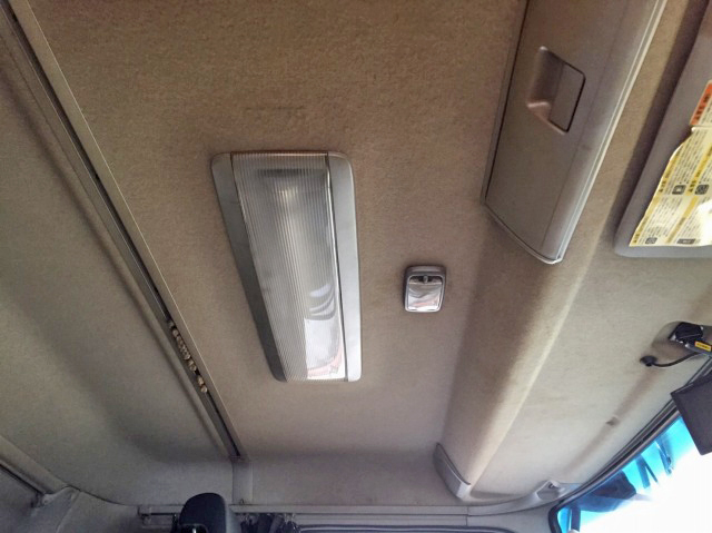 UDトラックスコンドルアルミブロック中型（4t）[写真32]