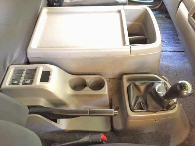 UDトラックスコンドルアルミブロック中型（4t）[写真33]