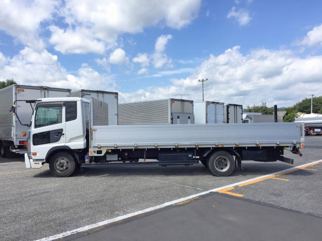 UDトラックスコンドルアルミブロック中型（4t）[写真05]