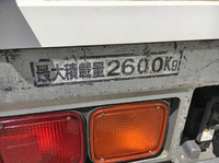 いすゞフォワードアルミウイング中型（4t）[写真16]