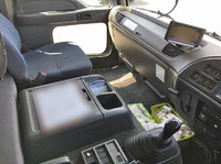 いすゞフォワードアルミウイング中型（4t）[写真27]