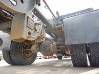 いすゞフォワードヒアブ付コンテナ専用車増トン（6t・8t）[写真14]