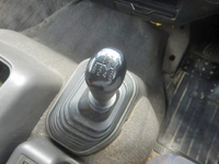 いすゞフォワードヒアブ付コンテナ専用車増トン（6t・8t）[写真22]