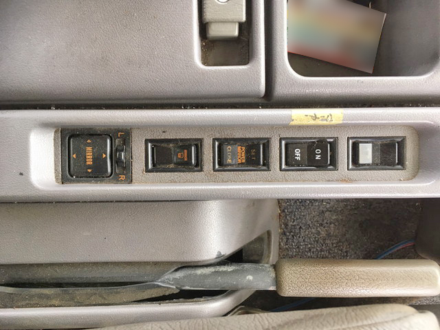 日野プロフィアセルフクレーン4段大型（10t）[写真35]