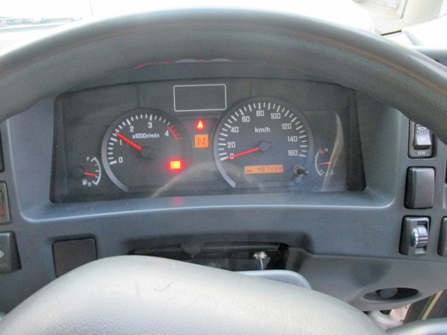 いすゞエルフ冷凍車（冷蔵車）小型（2t・3t）[写真36]