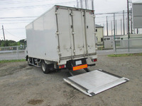 いすゞエルフ冷凍車（冷蔵車）小型（2t・3t）[写真05]