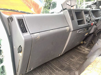 いすゞエルフパッカー車（塵芥車）小型（2t・3t）[写真30]