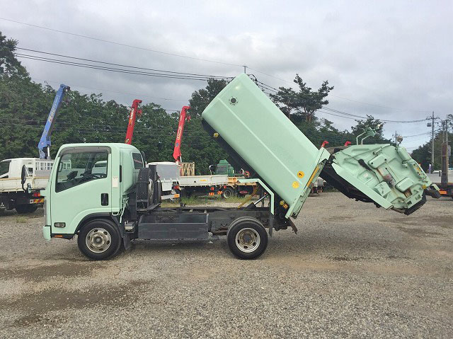 いすゞエルフパッカー車（塵芥車）小型（2t・3t）[写真06]
