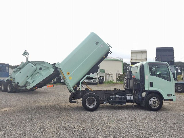 いすゞエルフパッカー車（塵芥車）小型（2t・3t）[写真08]