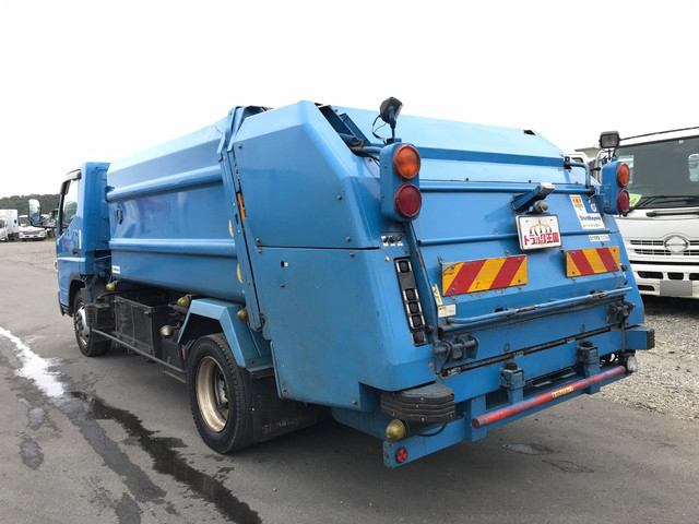 三菱ふそうキャンターパッカー車（塵芥車）小型（2t・3t）[写真04]