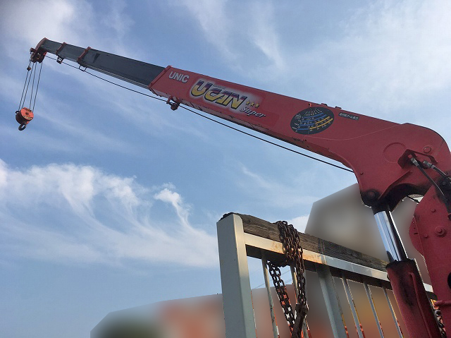 いすゞフォワードユニック4段中型（4t）[写真07]