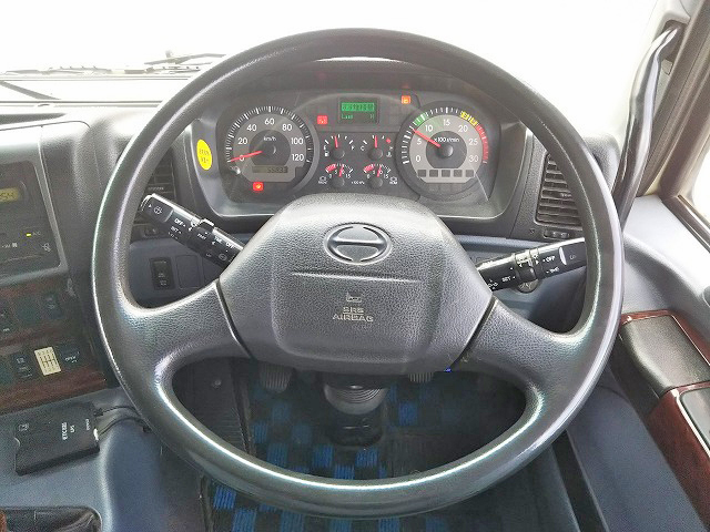 日野プロフィアセーフティローダー大型（10t）[写真37]