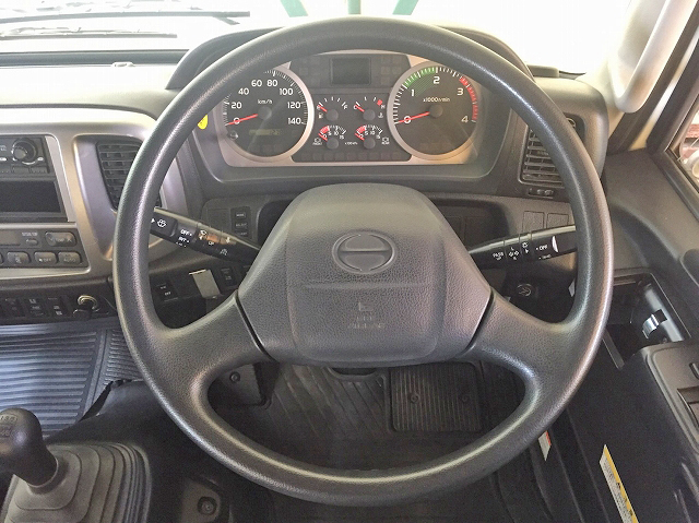 日野レンジャーフックロール増トン（6t・8t）[写真34]