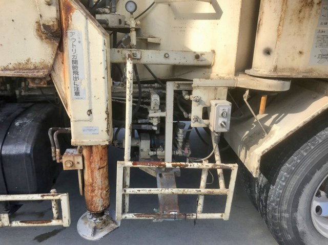 三菱ふそうスーパーグレートコンクリートポンプ車大型（10t）[写真15]