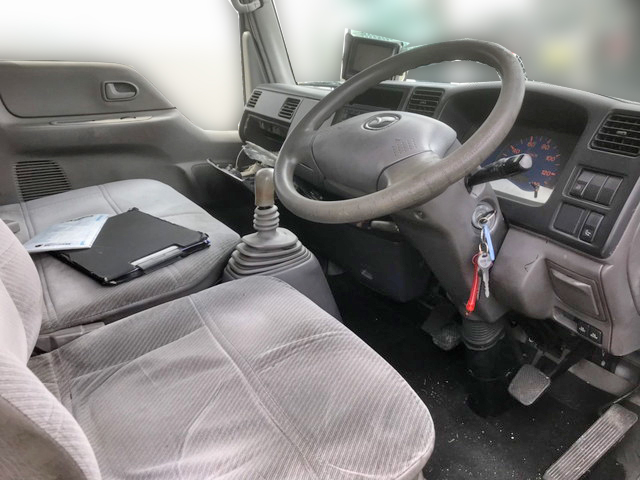 マツダタイタンパネルバン小型（2t・3t）[写真22]