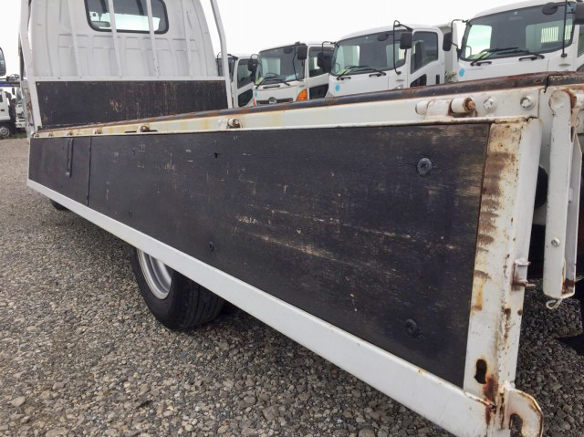 日産アトラス平ボディ小型（2t・3t）[写真13]