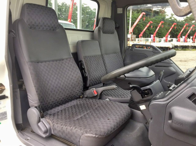 日産アトラス平ボディ小型（2t・3t）[写真31]