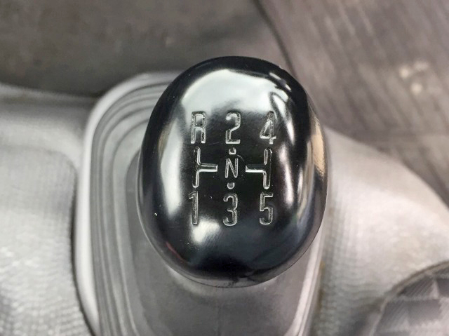 日産アトラス平ボディ小型（2t・3t）[写真38]