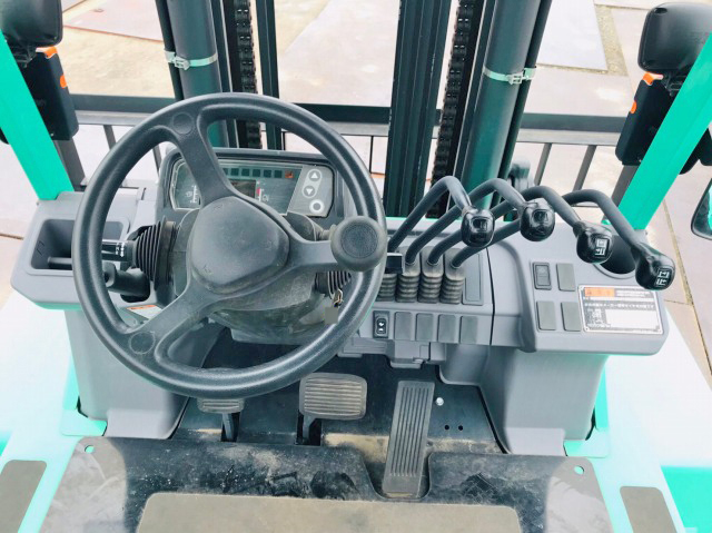 その他のメーカーフォークリフト[写真11]