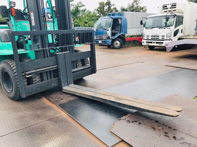 その他のメーカーフォークリフト[写真07]