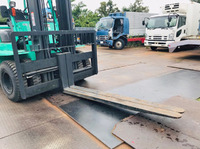 その他のメーカーフォークリフト[写真07]