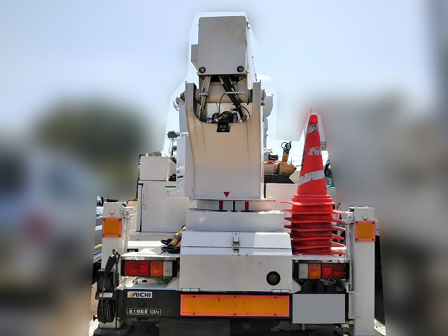 いすゞエルフ高所作業車小型（2t・3t）[写真09]