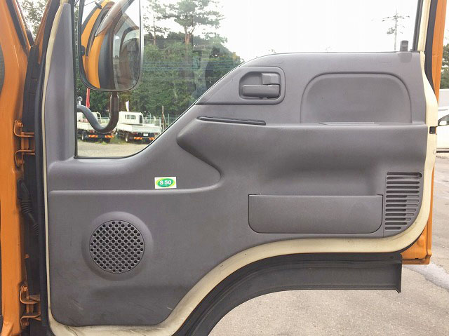 いすゞエルフアルミブロック小型（2t・3t）[写真27]