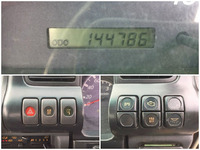 いすゞエルフアルミブロック小型（2t・3t）[写真34]