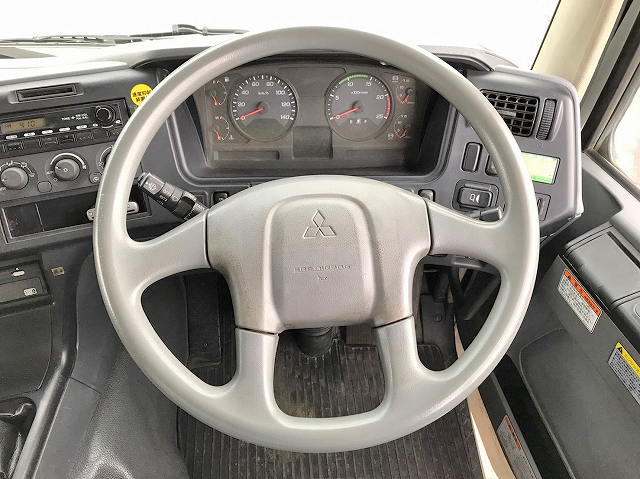 三菱ふそうスーパーグレートダンプ大型（10t）[写真35]