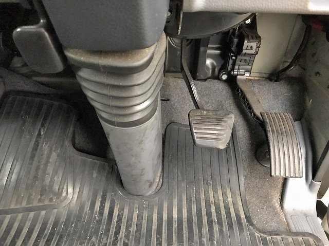 三菱ふそうキャンター幌車小型（2t・3t）[写真38]