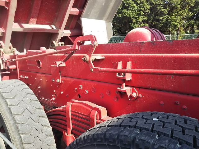 三菱ふそうスーパーグレートダンプ大型（10t）[写真22]