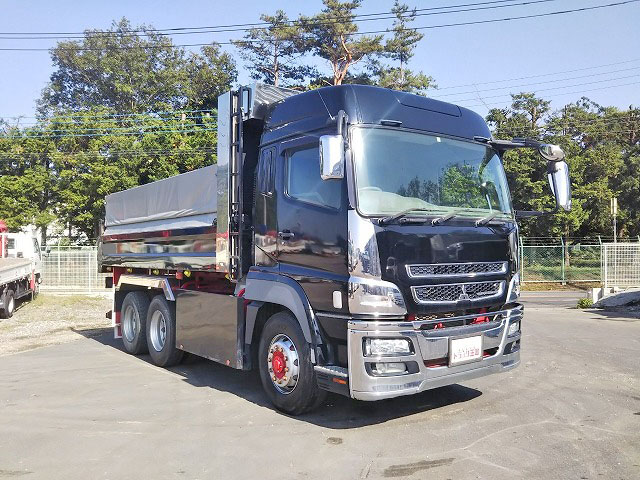 三菱ふそうスーパーグレートダンプ大型（10t）[写真03]