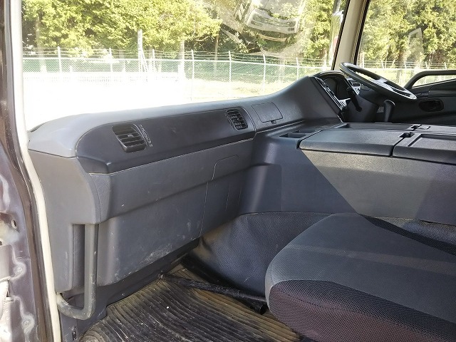 三菱ふそうスーパーグレートダンプ大型（10t）[写真33]