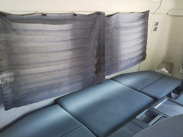 三菱ふそうスーパーグレートダンプ大型（10t）[写真34]