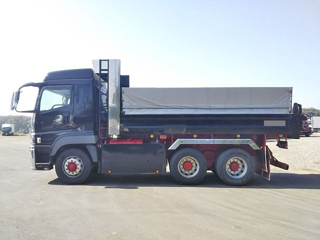 三菱ふそうスーパーグレートダンプ大型（10t）[写真05]