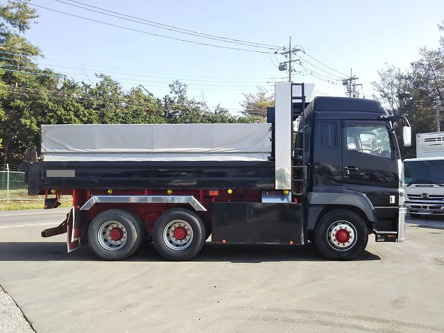 三菱ふそうスーパーグレートダンプ大型（10t）[写真07]