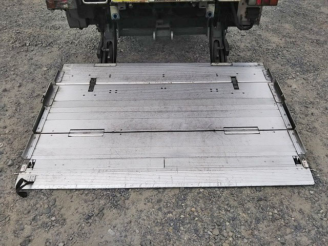 トヨタダイナアルミバン小型（2t・3t）[写真19]