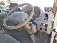 トヨタダイナアルミバン小型（2t・3t）[写真32]