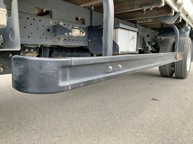 いすゞエルフ平ボディ小型（2t・3t）[写真17]