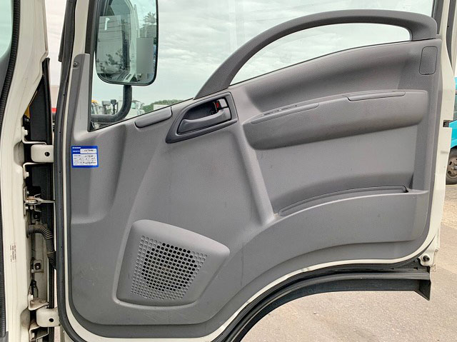 いすゞエルフ平ボディ小型（2t・3t）[写真30]